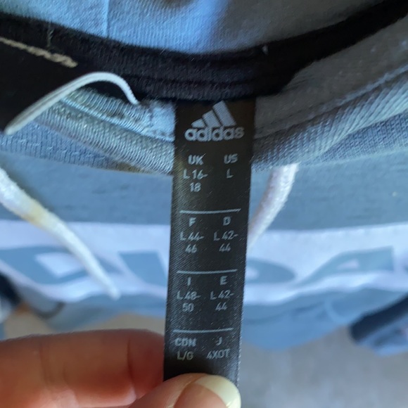 Adidas Sweatshirt - Picture 3 of 3